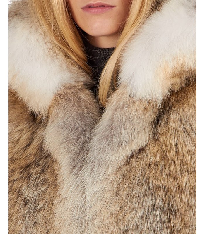 The Coyote Fur Vest With Collar For Women